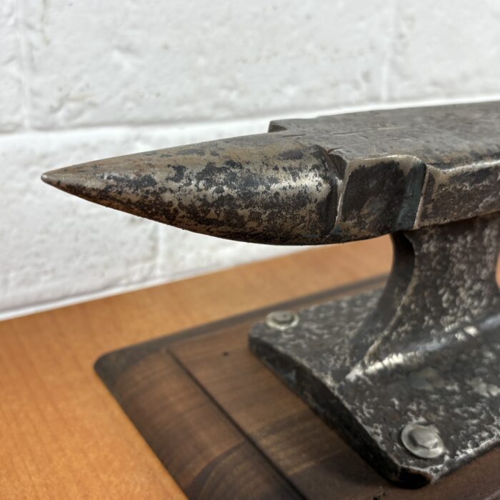 Vintage Anvil - Image 3