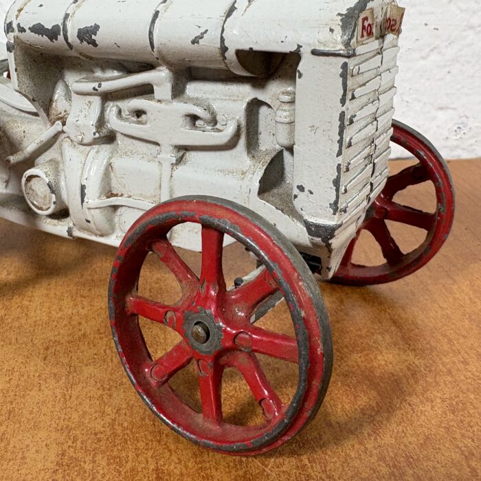 Vintage Die-Cast Fordson Tractor Model - Image 4
