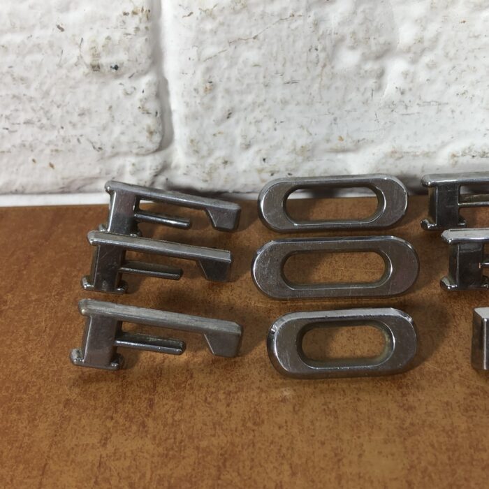 Vintage Ford Badges - Image 2
