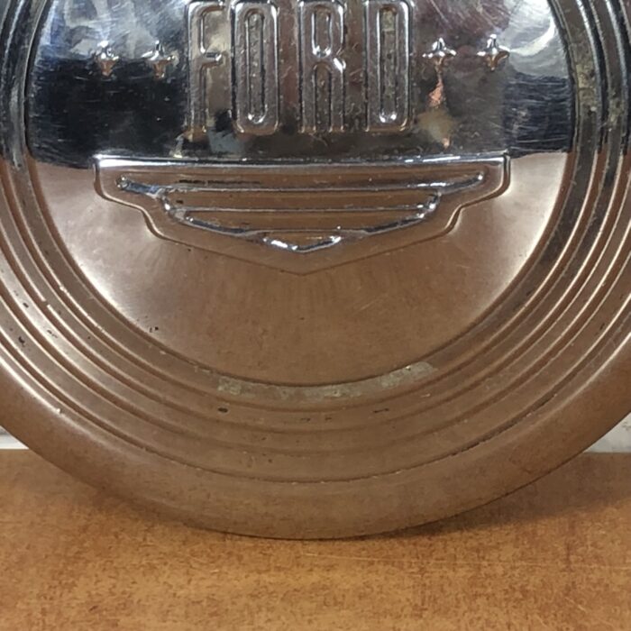 Vintage Ford Badge - Image 4