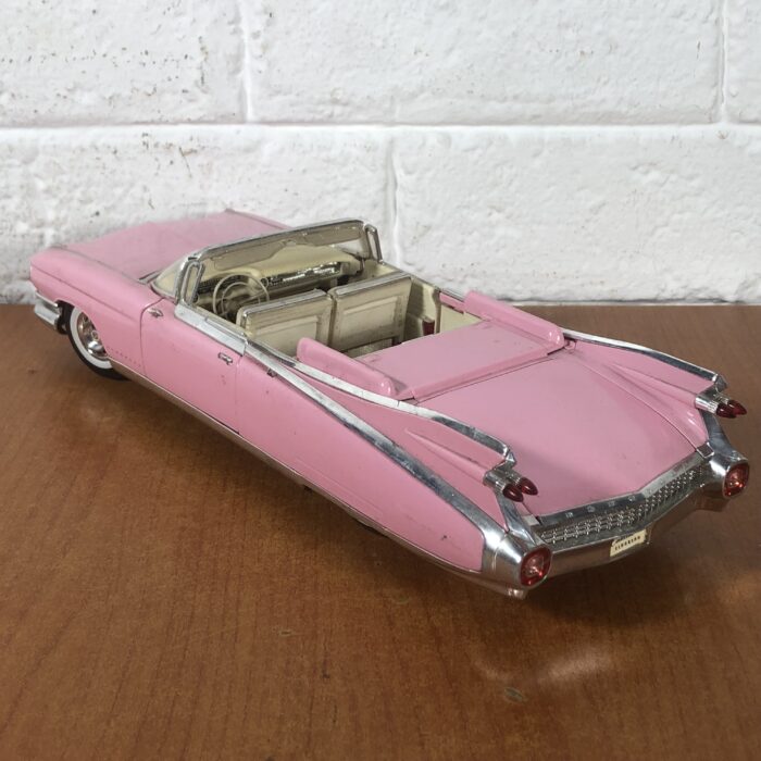 1959 Cadillac Eldorado Biarritz (1:18) - Image 6