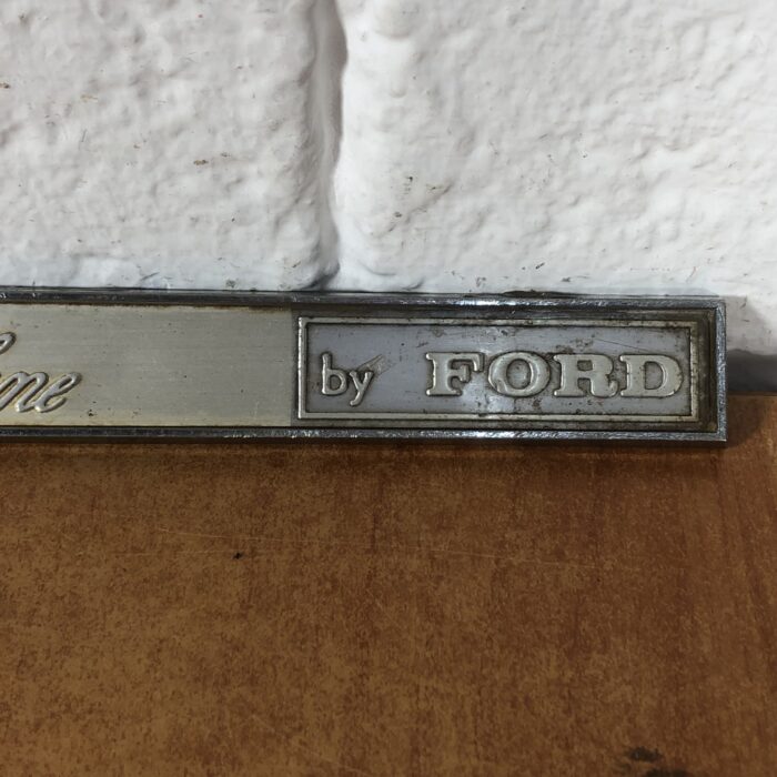 Vintage Ford Fairlane Badges - Image 4