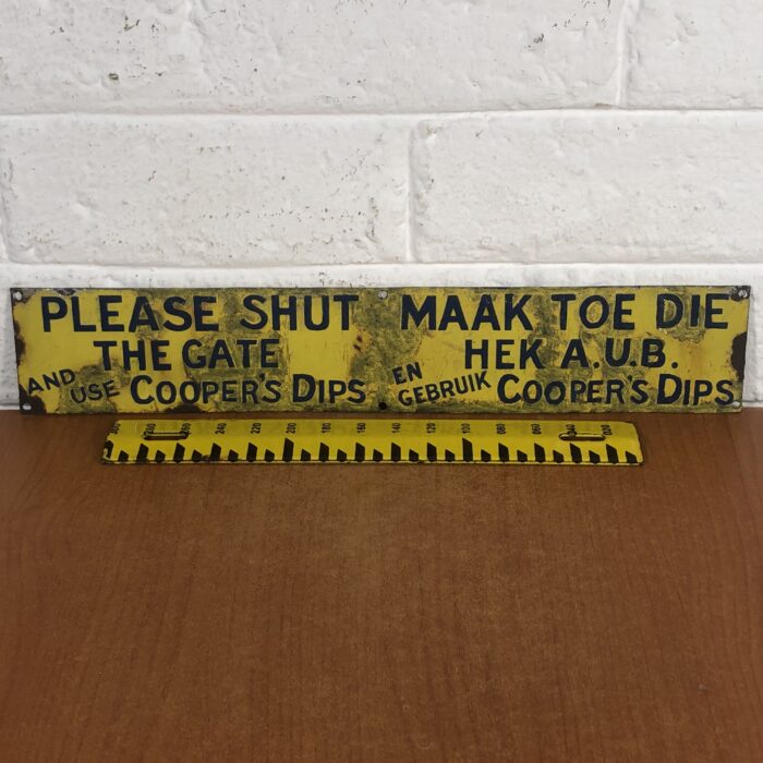 Vintage "Please Shut The Gate and Use Cooper's Dip" Enamel Sign - Image 3