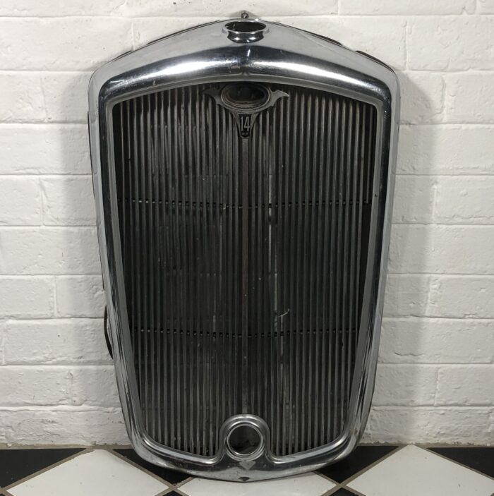 Vintage 1930s Wolseley 14 Grill