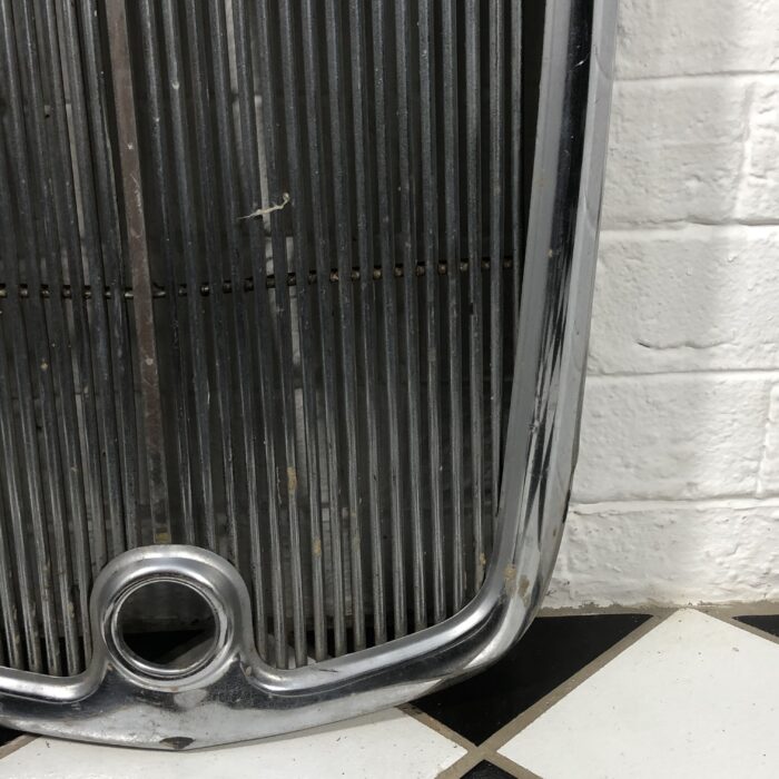Vintage 1930s Wolseley 14 Grill - Image 4