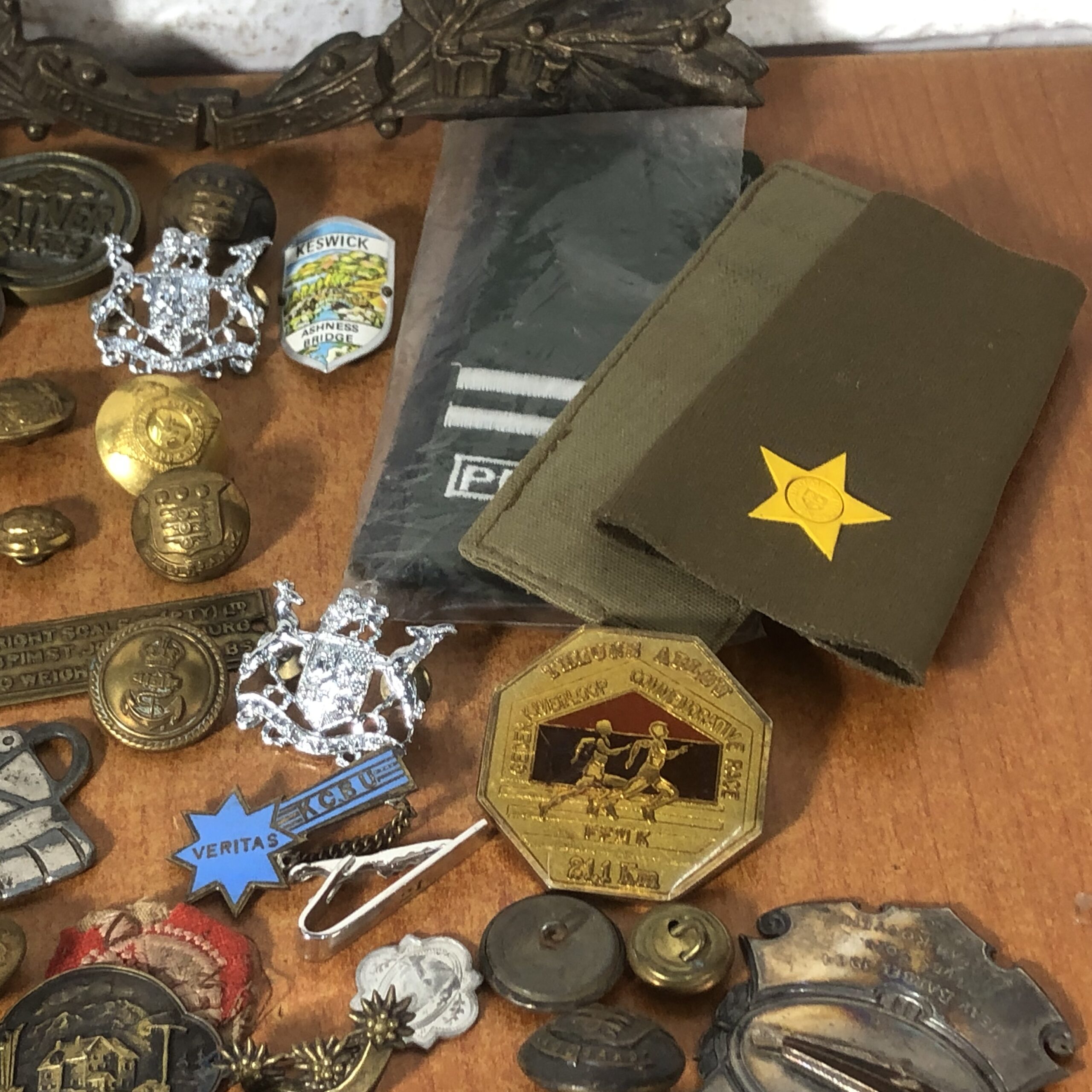 Vintage Military Badges - Image 3