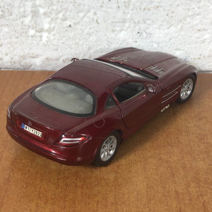 Mercedes-Benz SLR McLaren (1:24) - Image 7