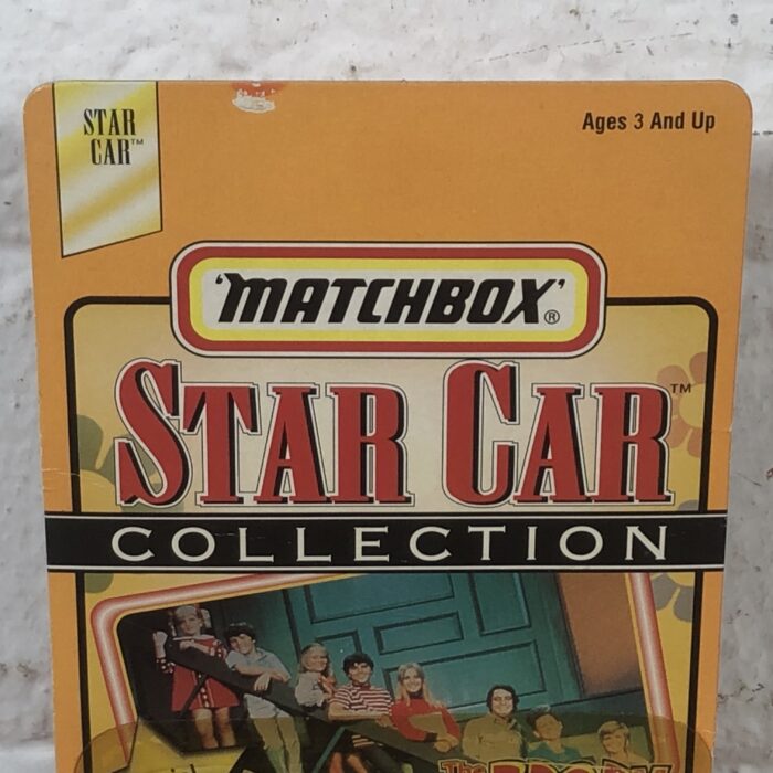 Matchbox Star Car Collection 'The Brady Bunch' '55 Chevy Convertible - Image 2