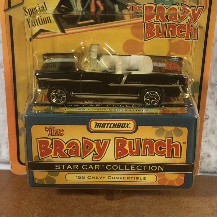 Matchbox Star Car Collection 'The Brady Bunch' '55 Chevy Convertible - Image 4