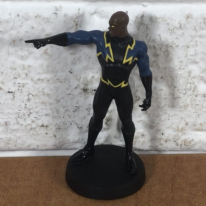 DC Figurines ~ Lightning Lad, Black Lightning Eclair Noir & Blue Beetle - Image 4