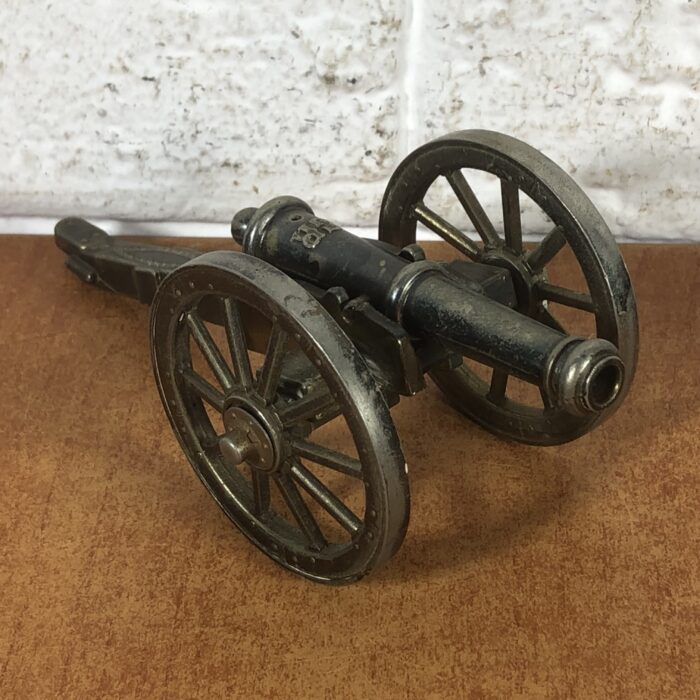 Vintage Georgian Cannon Reproduction Model (Offered as a Free Gift with "Tunes of Glory") - Image 2