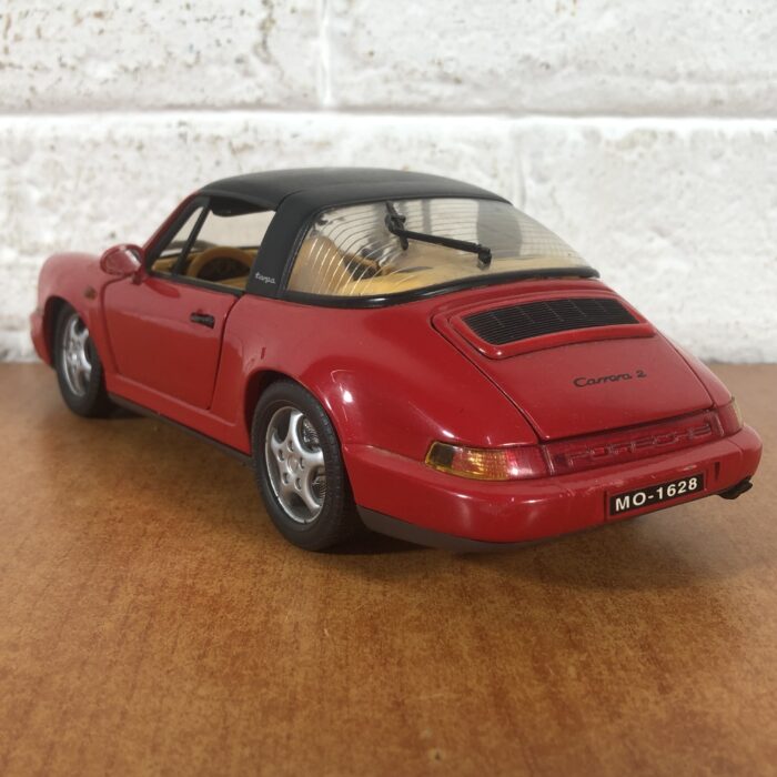 Porsche 911 (1:18) - Image 5