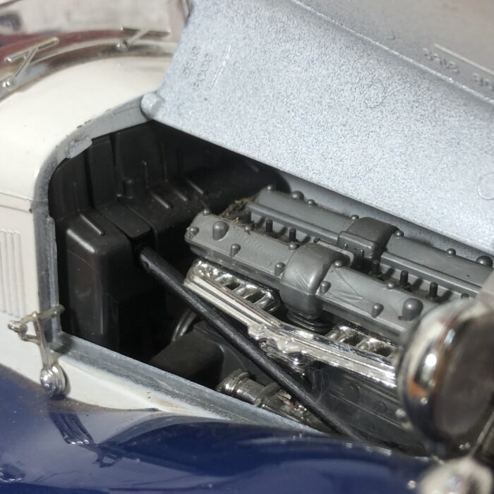 1932 Alfa Romeo 2300 Spider (1:18) ~ Made in Italy - Image 3