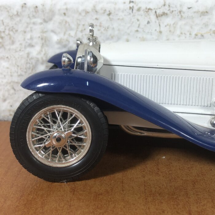 1932 Alfa Romeo 2300 Spider (1:18) ~ Made in Italy - Image 5