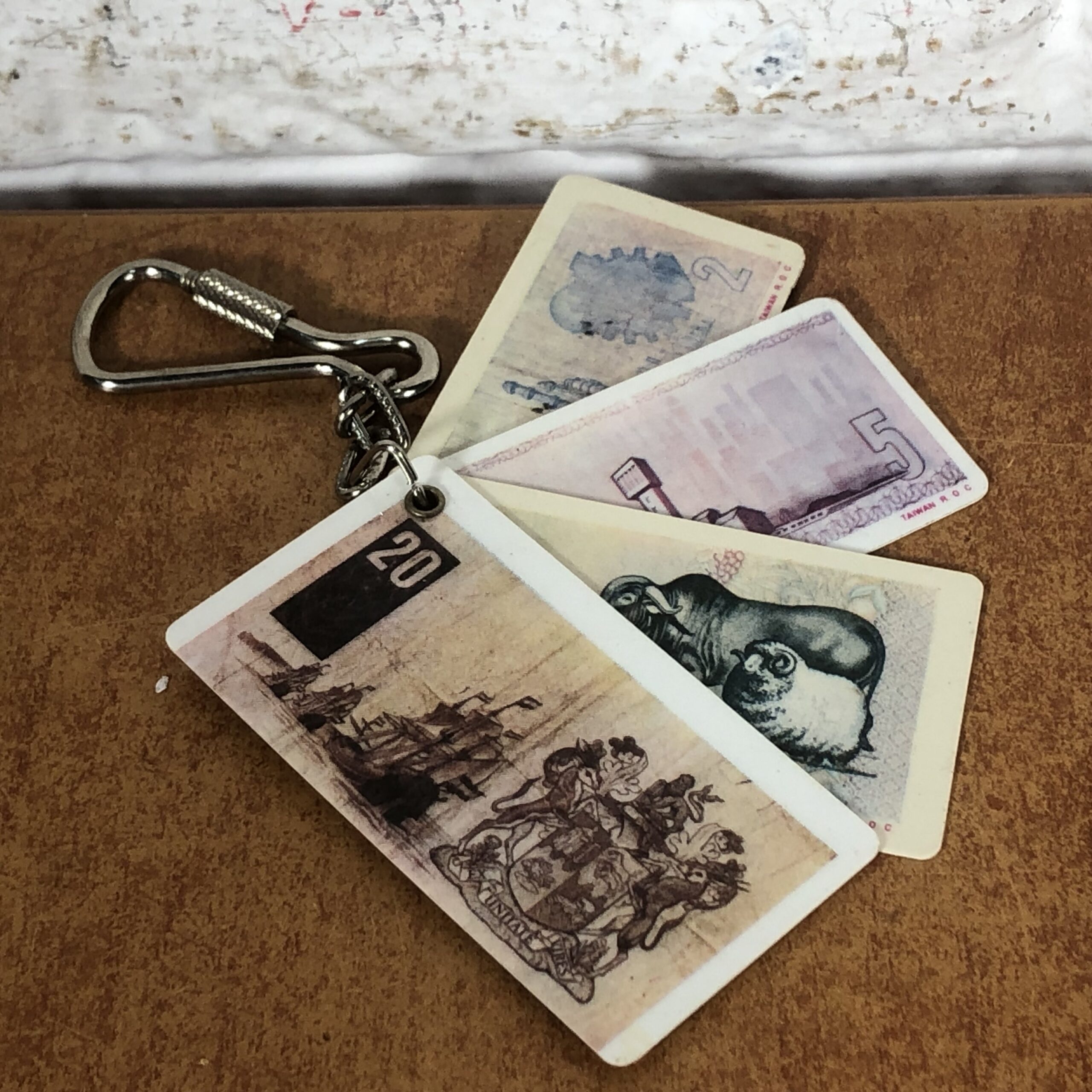 Vintage South African Bank Notes Key Chain - AuctionGiant