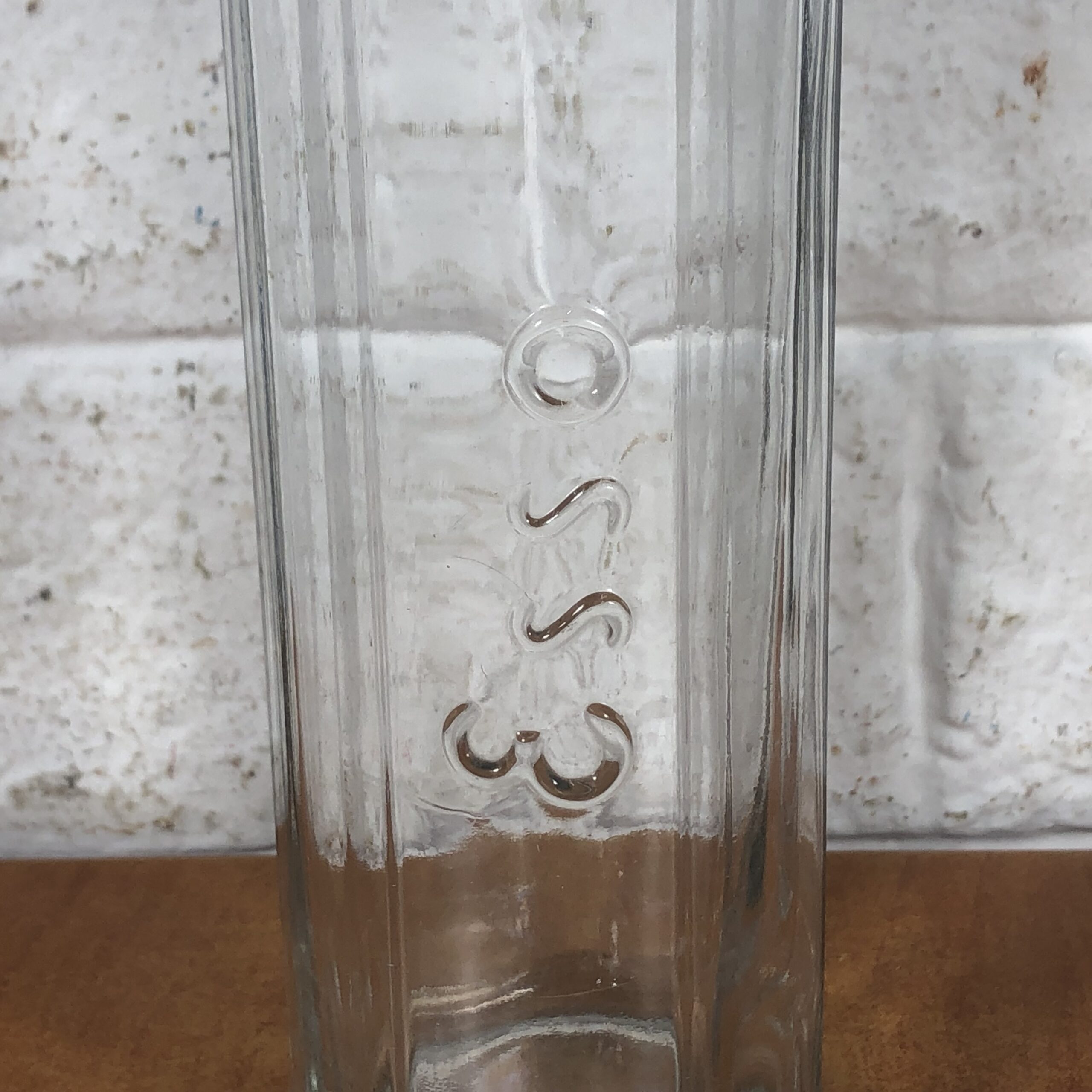 Vintage 1960s Esso Glass Bottle (One Pint) ~ Esso Petroleum Company Ltd. - Image 4