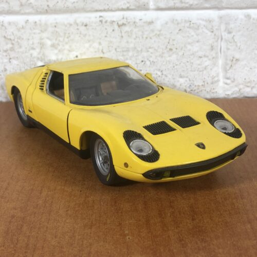 Lamborghini Miura (1:18)