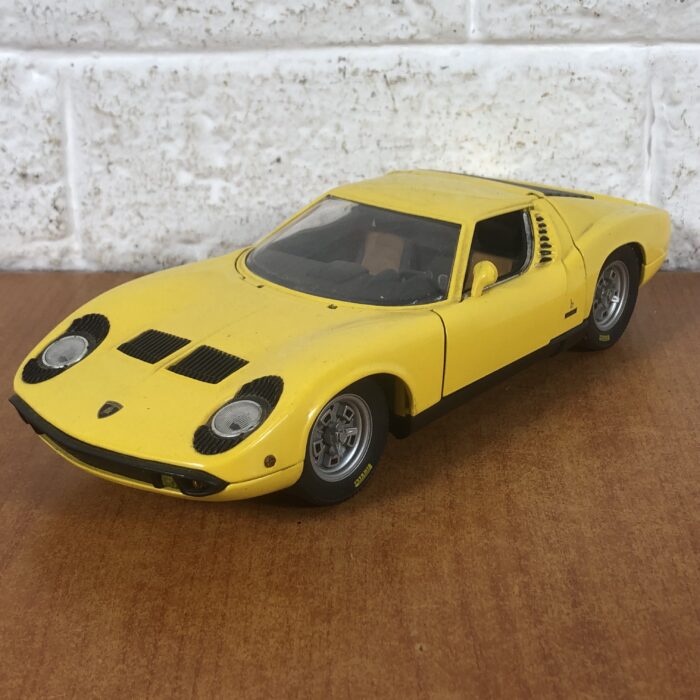 Lamborghini Miura (1:18) - Image 3