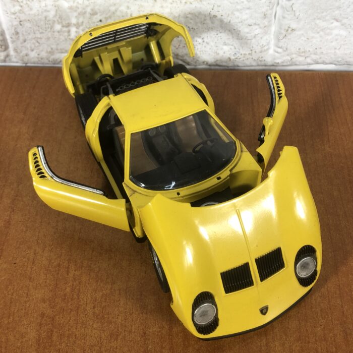 Lamborghini Miura (1:18) - Image 2