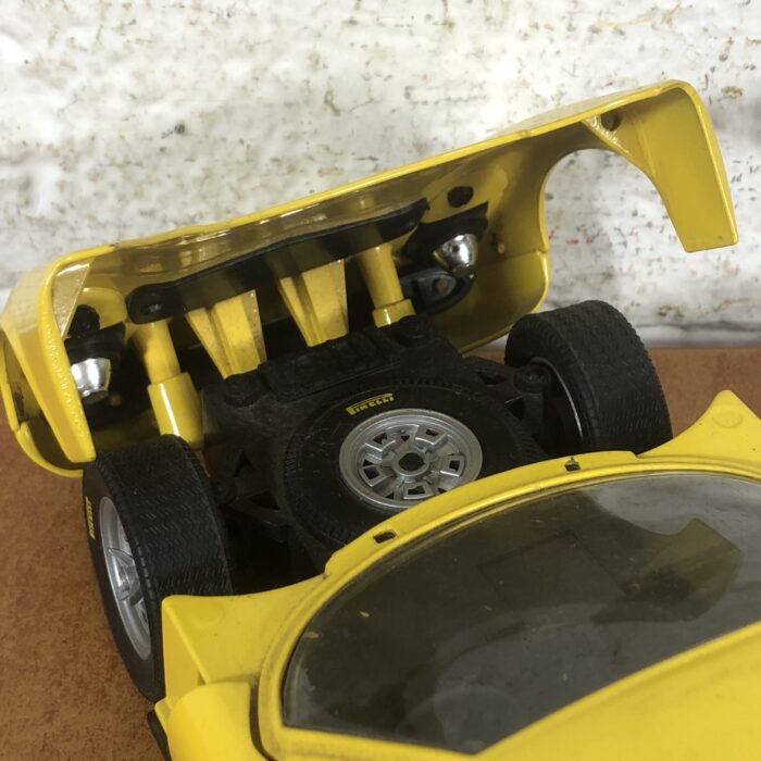 Lamborghini Miura (1:18) - Image 6