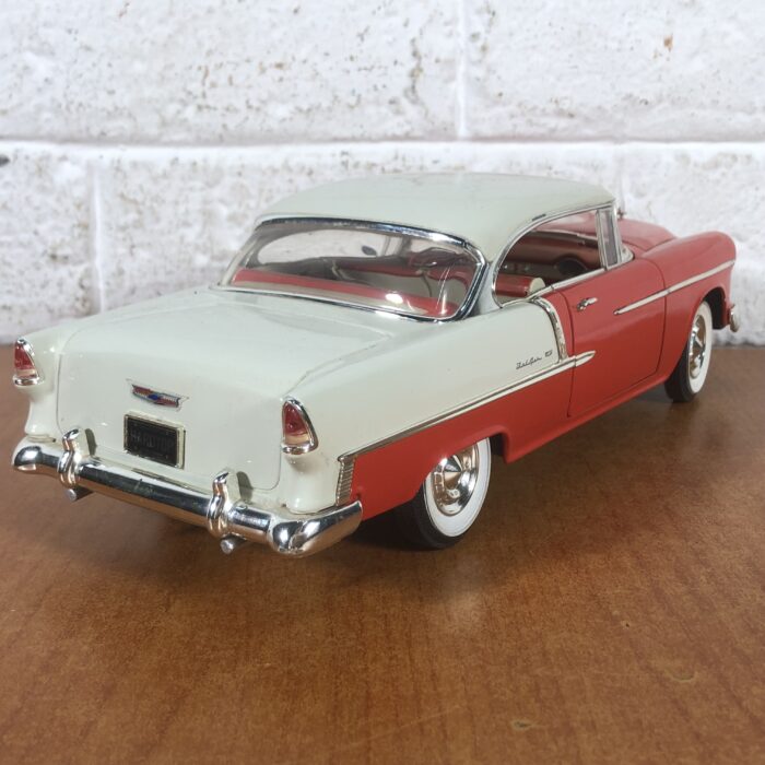1955 Chevrolet Bel Air (1:18) - Image 8
