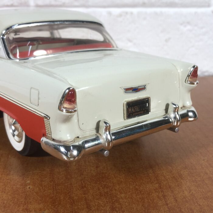 1955 Chevrolet Bel Air (1:18) - Image 7