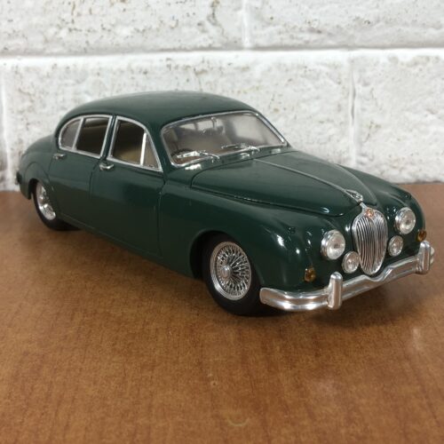 1959 Jaguar Mark II (1:18)