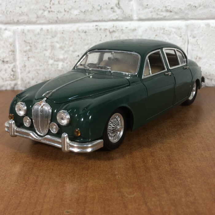 1959 Jaguar Mark II (1:18) - Image 5