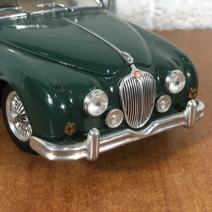1959 Jaguar Mark II (1:18) - Image 2