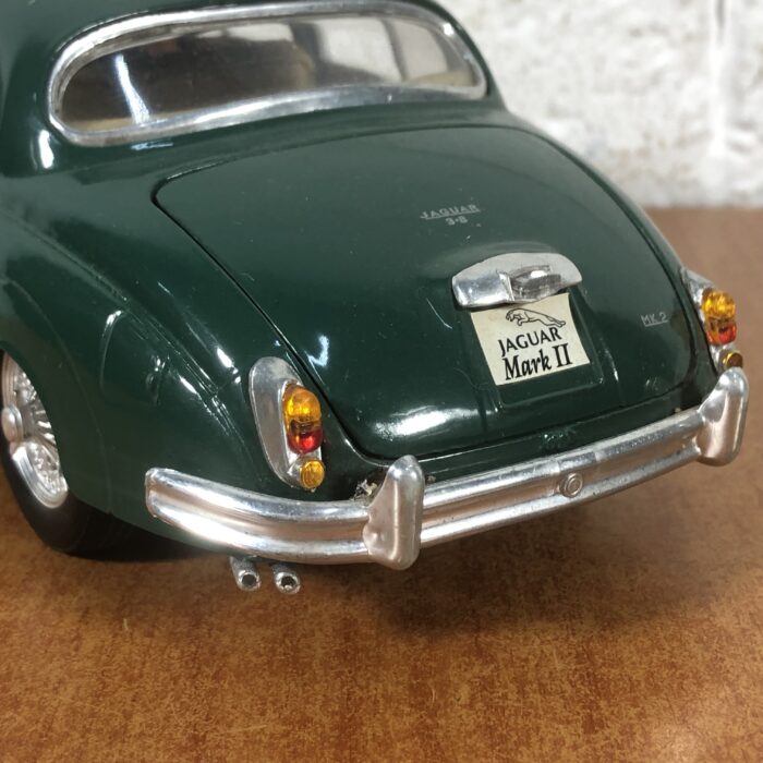 1959 Jaguar Mark II (1:18) - Image 7
