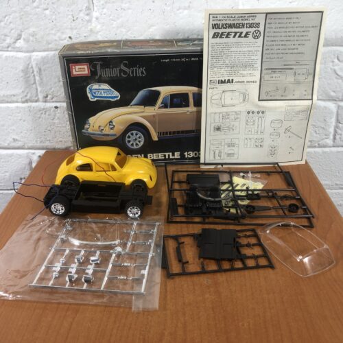 Volkswagen Beetle 1303S Model Kit (1:24)