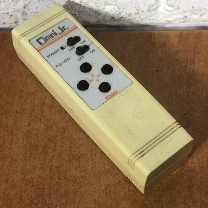 Vitage 1980s Tomy Omni Jr. Robot Toy (Made in Japan) - Image 10