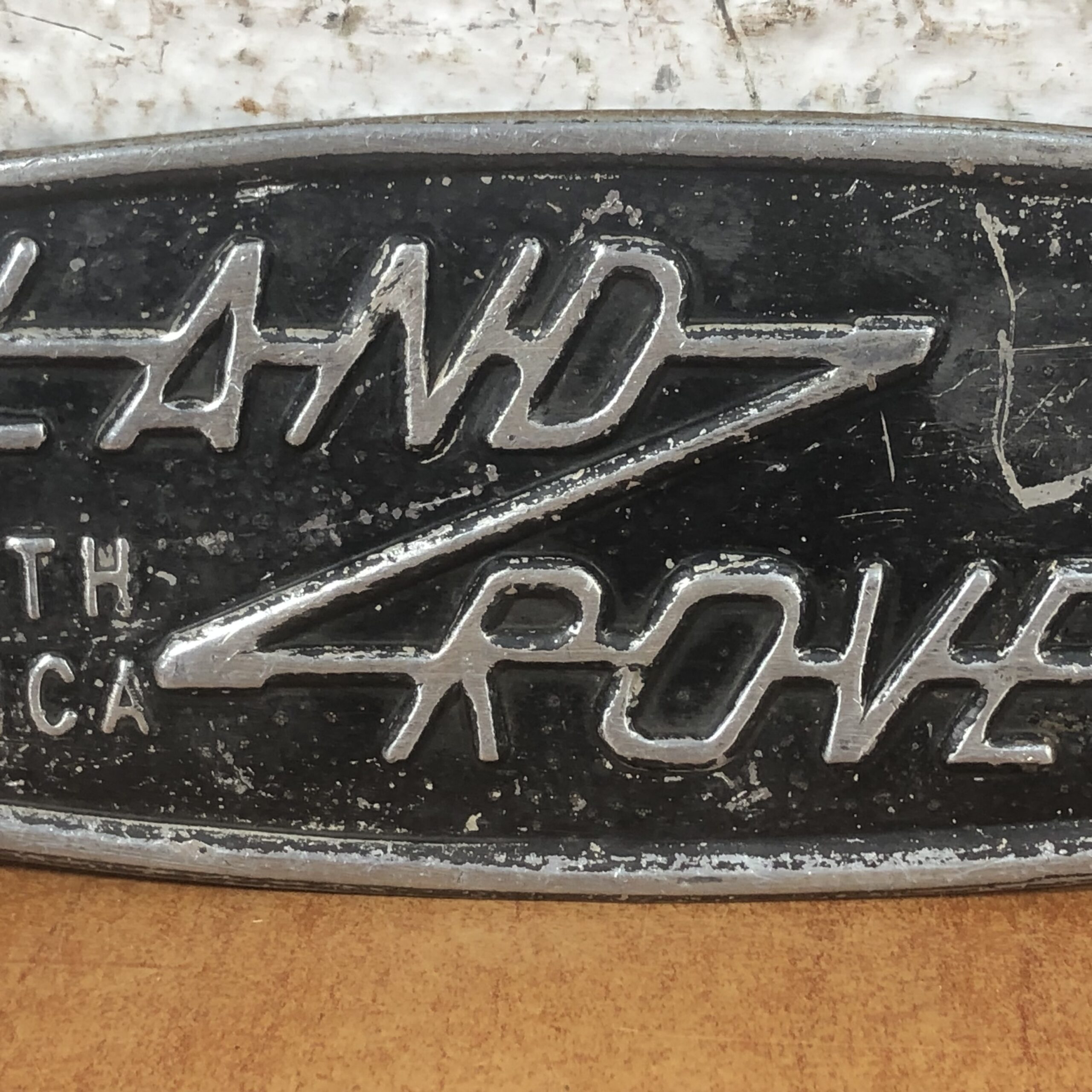 Vintage Cast Aluminium Land Rover Badge - AuctionGiant