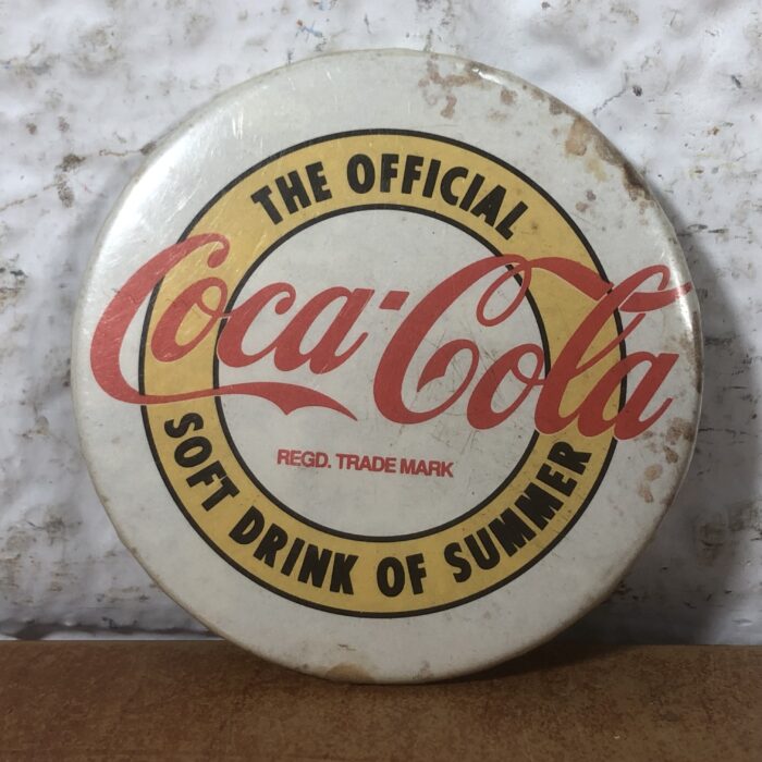 Vintage Fanta Ding Bat & Badges - Image 8