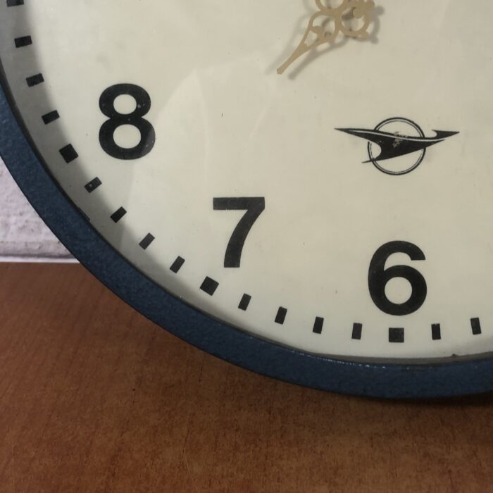 Vintage Transnet Benzing Quartz Wall Clock - Image 6