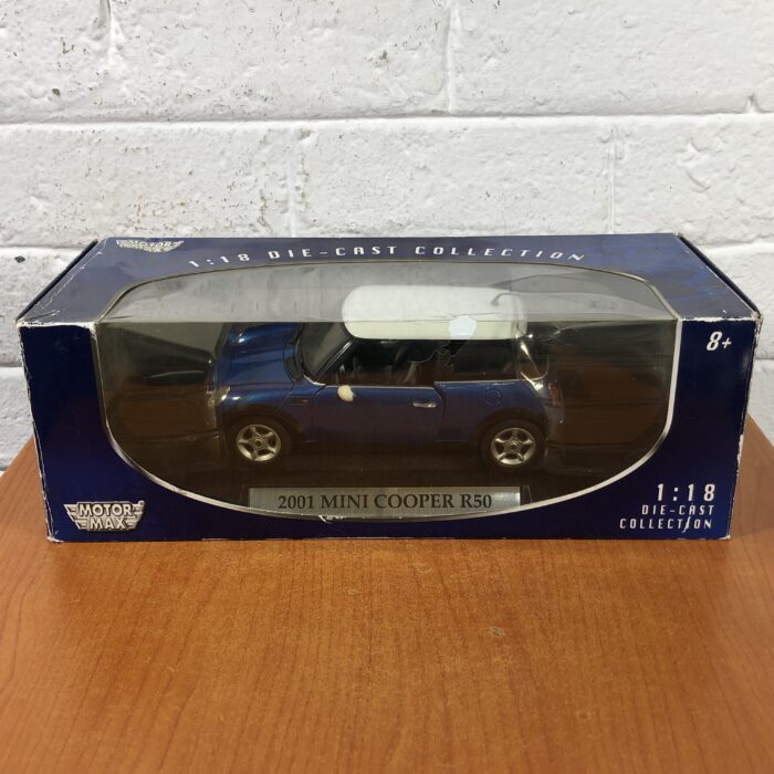 2001 Mini Cooper R50 (1:18) - Image 8