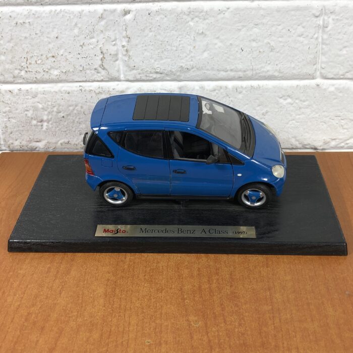 1997 Mercedes-Benz A-Class (1:18) - Image 2
