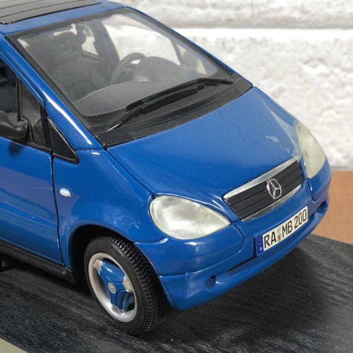 1997 Mercedes-Benz A-Class (1:18) - Image 3