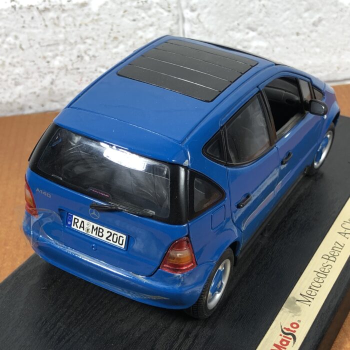 1997 Mercedes-Benz A-Class (1:18) - Image 7