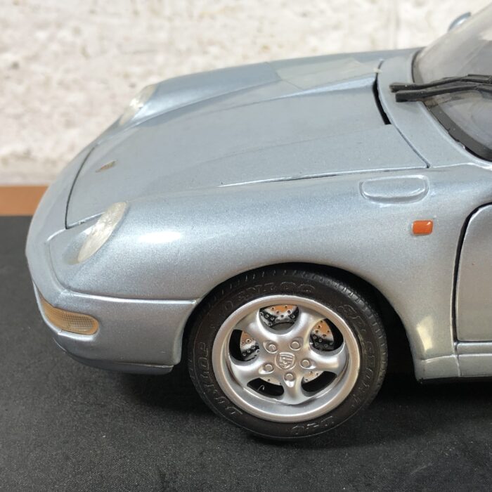1994 Porsche 911 Carrera Cabriolet (1:18) - Image 4