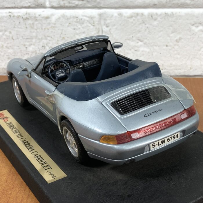 1994 Porsche 911 Carrera Cabriolet (1:18) - Image 7