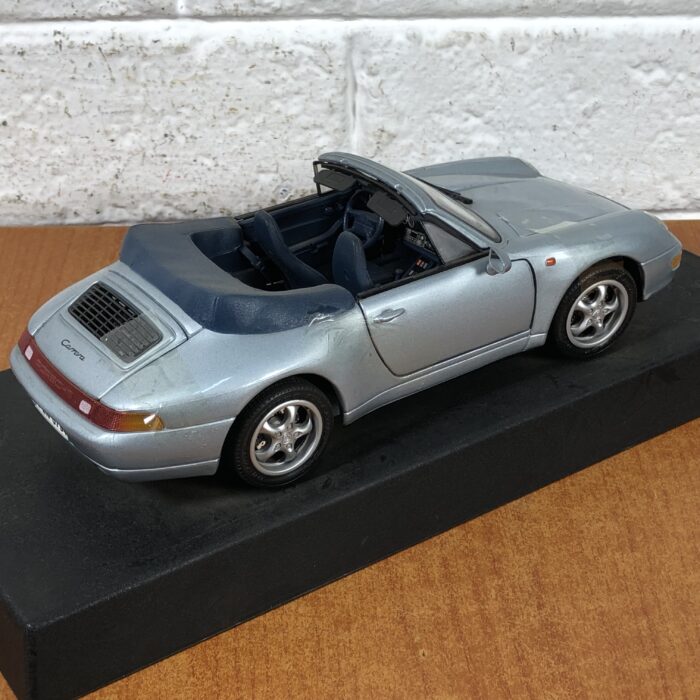 1994 Porsche 911 Carrera Cabriolet (1:18) - Image 8