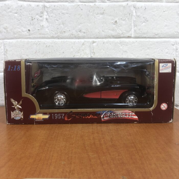 1957 Chevrolet Corvette (1:18)