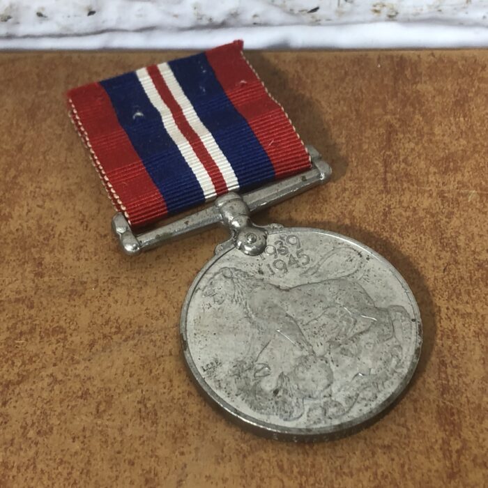Vintage 1940s WW2 Medals - Image 2