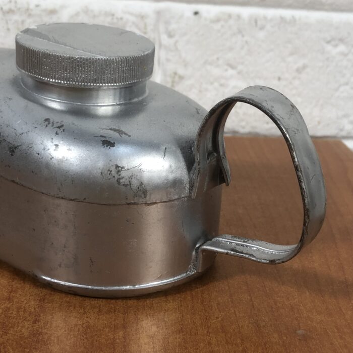 Vintage SAR/SAS Oil Dispensers - Image 8