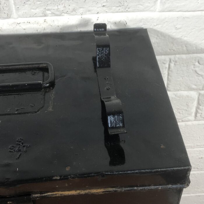 Vintage SAR/SAS Train Conductor Metal Trunk - Image 8