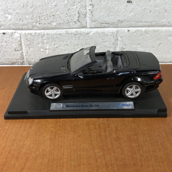 Mercedes-Benz SL-500 (1:18) - Image 4