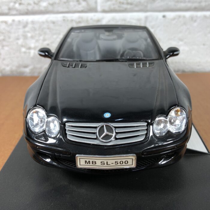 Mercedes-Benz SL-500 (1:18) - Image 2