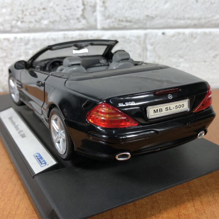 Mercedes-Benz SL-500 (1:18) - Image 9