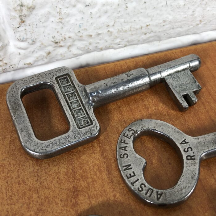Vintage Keys - Image 2